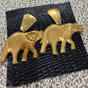 vintage brass elephant earrings clip on chunky gold stamped metal boho 80s 90s